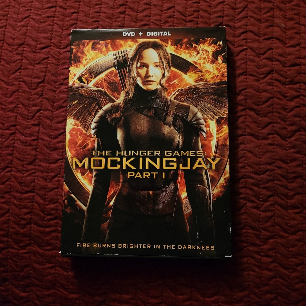 DVD Movie The Hunger Games Mocking Jay Part 1